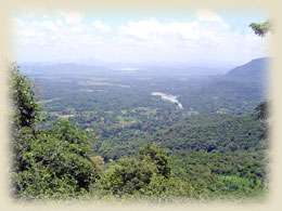 Blick auf Mahiyangana Landschaft